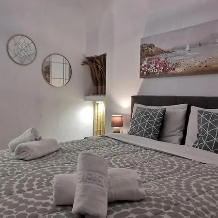 Alexandra'S Home Fira  Extérieur photo
